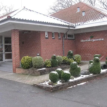 Skovridergaarden 3*